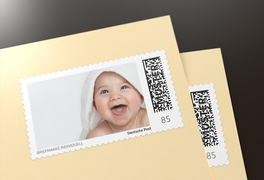 Symbolbild Briefmarke Individuell zur Geburt mit Geschwister