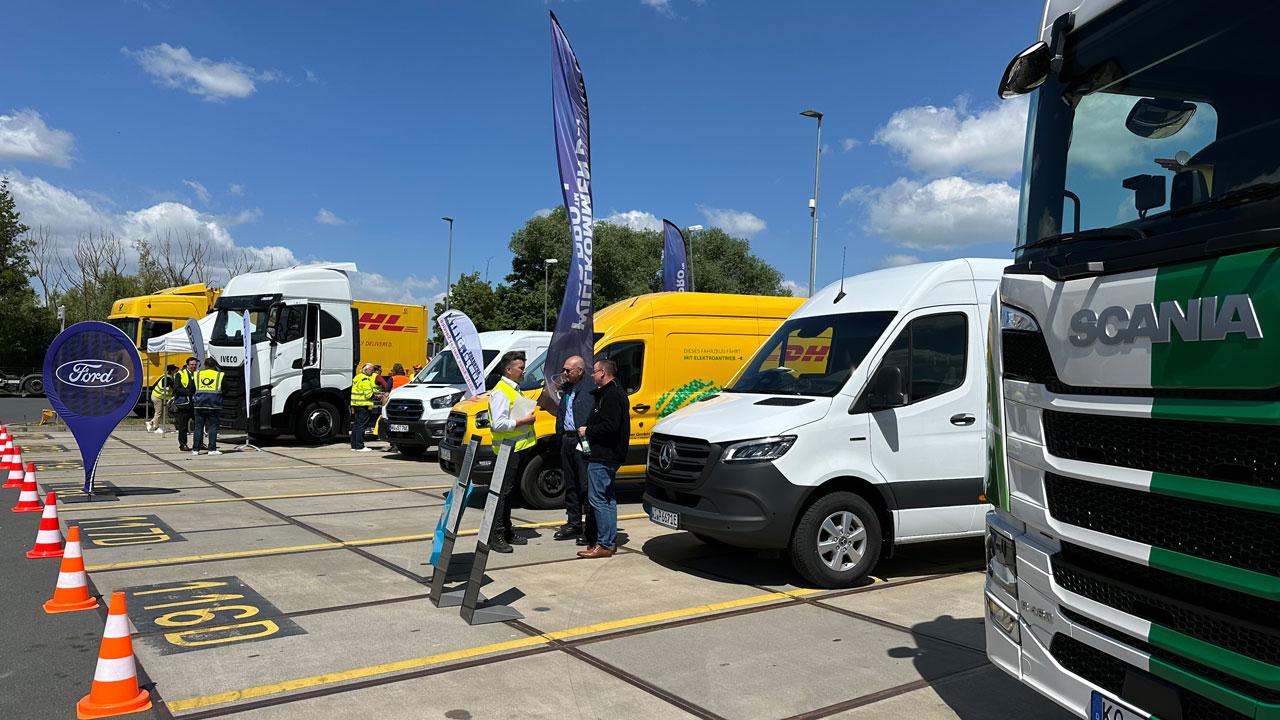 Spediteure mit Teilen ihrer Flotte