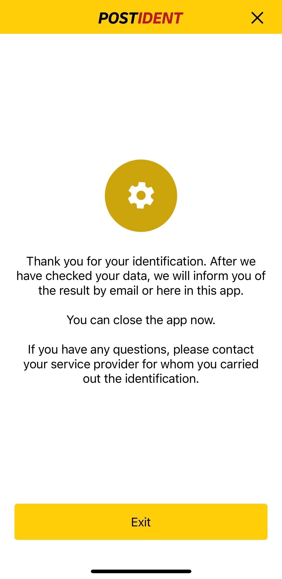Screenshot of the POSTIDENT app with a gear icon and the “Finish” button. The text states that you will be notified of the result by e-mail and in the app.